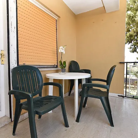 Apartament Josip 74 *