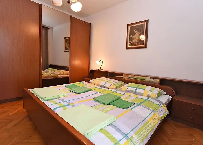 Josip 74 Apartman *