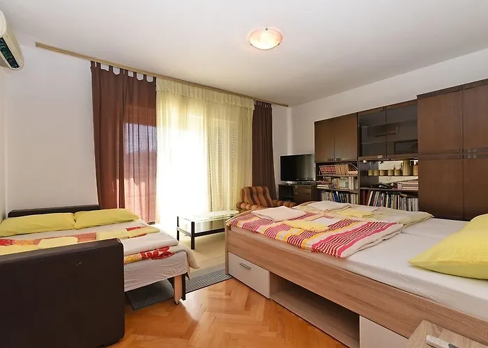 Apartman Josip 74 *